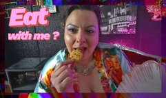 Glamorous BBW Goddess Malory Devours Snacks in Satin: Up-Close Mouth Play and Filthy Food Confessions