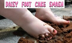 Daisy foot cake smash!