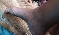 What beautiful pronounced arches (3)