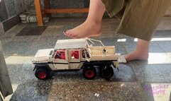 Sneaker-Girl Ella - Big Truck Crush