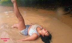 Wetlook Hair whipping in the mud, the sea and rain