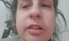 Giantess Dilemma – I Don’t Want to Eat Them… But I Can’t Resist