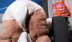 Ivy Davenport: SSBBW Hotel Diaper Tease - Changing My Soaked Travel Diaper - MP4 720