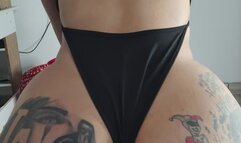 This girl sits on my lap and farts so wet and my dick is happy receiving all her farts