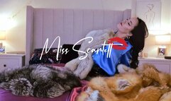 Scarlett's sexy fox coat OVERLOAD