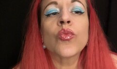 Soft Puckering with Lip Gloss 6125