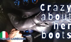 Crazy for her boots - Riprogrammato in macchina - MOBILE