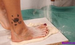 Trinity Dough Crush - Food Crushing - HD MP4