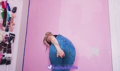 painting + peeing in my overalls