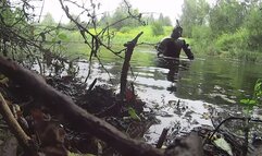 Jerking off in a VIKING rubber suit with water play