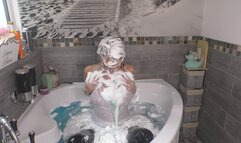 Lauren's Slime Bath and Pies