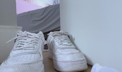 Under the door Cuckold POV 3