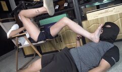 Jiajia Goddess's foot humiliation, licking her feet, slapping her face, trampling on her cock!