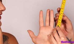 Hands Measuring - Size Comparison - HD MP4