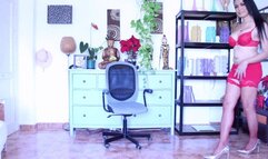 She Shows Everything Including Her Open Ass