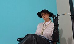 Flogger and ashes for luna