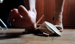 Hard shoeplay, high heels stomping, heels bending, stomp high heels, high heels crush
