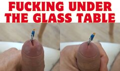 Giant : Fucking under the glass table