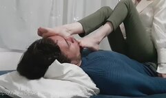 #86 - Delicious foot worship and licking! - Close up cam