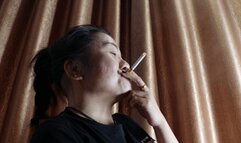 NEW 4k erer is really addicted to smoking