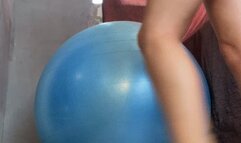 val looner jump on ball on balcony