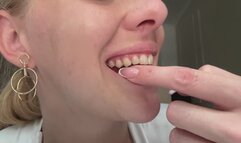 Biting is my new obsession MP4