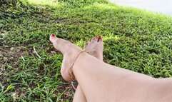 How beautiful are the pronounced arches on the feet of the goddess Roxan (3)