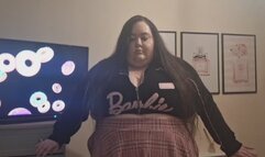 SSBBW Summer's Enormous Weigh in