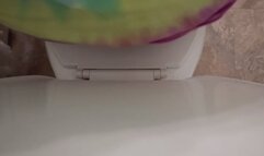 Short peeing Comp with farts and plops