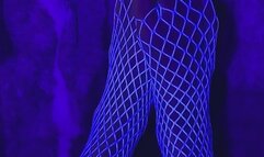 Melove sexy small feet in white neon fishnet showing red toe nails