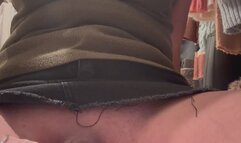 Vibrating my clitoris