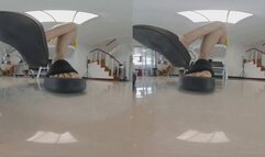 new 3DVR180XIAOYU s black thick soled sandals POV trampled and humiliated the little man