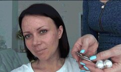 Sexy ear of Lory with earrings 2Jb