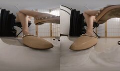 3DVR180 MARTINA POV barefoot crush toe fetish