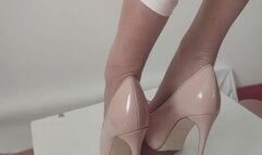 Nude Peeptoe and Stockins (720p)