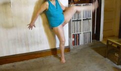 Erotic dance on Honey Bee song