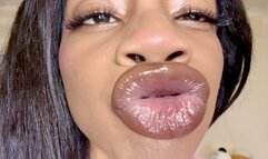 can’t handle these juicy lips