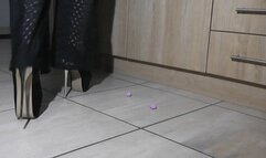 Close up kitchen trample