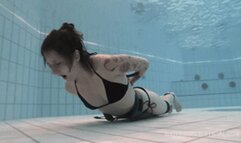 Lessi Pool Bondage Blackouts