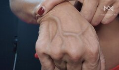 Sensual Live Stream Dance with Muscles in Motion