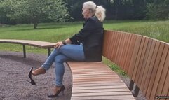 My high heel shoe gets kicked into the water HD mp4 1920x1080