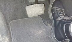 Evalynn in black boots 4