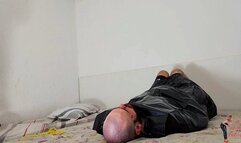 Face sitting, by Veronica Lins and Slave, FULL HD