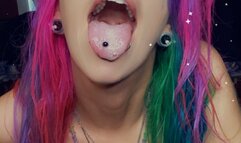 20:00- Baked & Begging: Anal Bullet + Glass Squid Dildo Madness