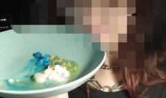 Une goth girl te fait des bonbons a la salive