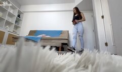 The Giantess' Room Sabrina and the Little Spectator! (MP4-HD 1080p)