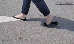 Hunted for her shoes - Volume 2 - Part 1 (Foot Fetish, Heelpopping, Shoeplay)