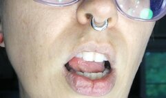 Crunchy Cucumber Bites with Dressing