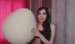 DEITANDO SENTANDO PISANDO EM BALOES