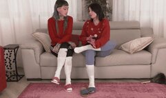 Cozy socks e slippers roommates ( 1 PART )